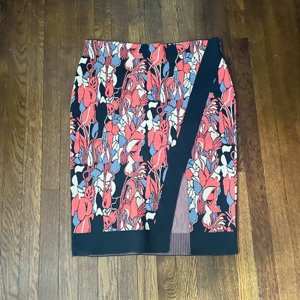 Rachel Roy knit pattern skirt